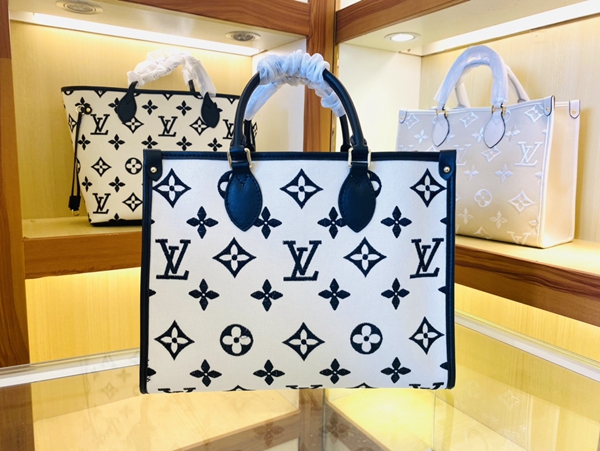 ルイヴィトンバッグ正面デザイン